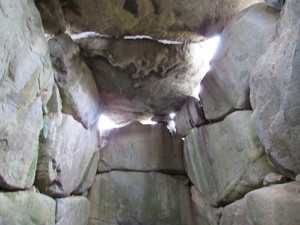 16.3.6__2 石舞台古墳.JPG